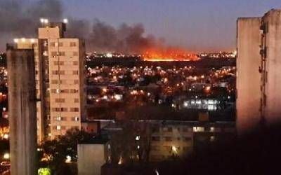 Incendio en la Base A�rea de El Palomar