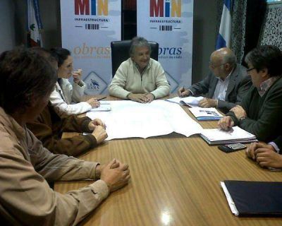 Firmaron convenio con la empresa que realizar� parte del Superdomo
