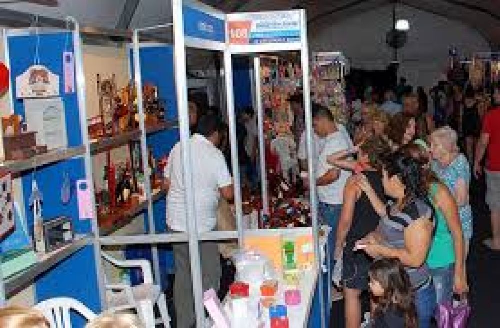 EL PASEO DE COMPRAS VISITA RAFAEL CALZADA