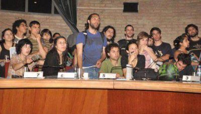 UNC: estudiantes de Psicolog�a mantendr�n la toma del Consejo Superior