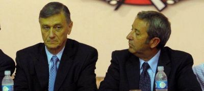 Ya hablan de una primaria presidencial entre Binner, Cobos y Carri�