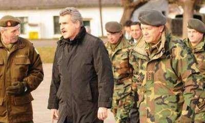 UCR de Tunuy�n define como "nociva" y repudia la presencia de Milani, pero descarta escraches