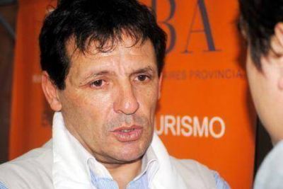 Juan Curuchet, entre la recategorizaci�n de hoteles y el respaldo que recibi� en las PASO 