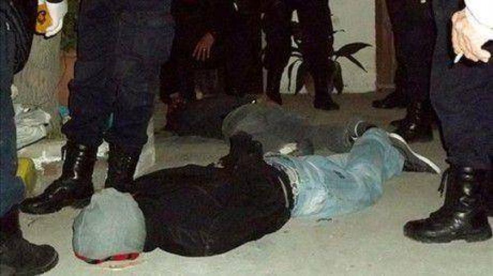 Vuelven a detenerlos intentando robar otra casa en Puerto Madryn
