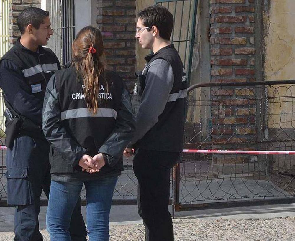 "A Espeche lo conoc�a de vista", dice mujer de la casa allanada