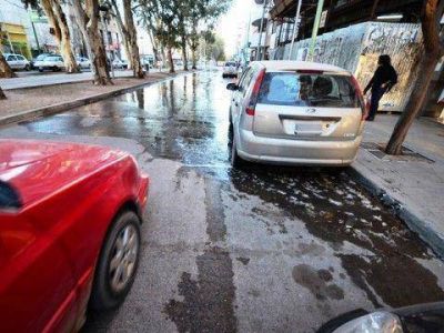 Aguas bajan turbias, en la calle y en la pol�tica