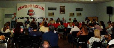 La Convenci�n radical termin� en esc�ndalo