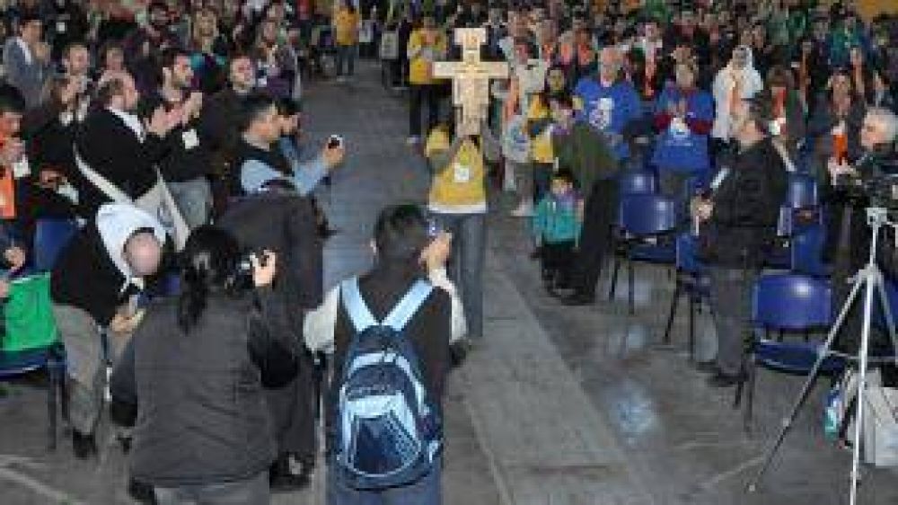 Con un llamado del Papa Francisco a �ser valientes y corajudos para anunciar a Cristo�, abri� el Congreso Misionero en Catamarca