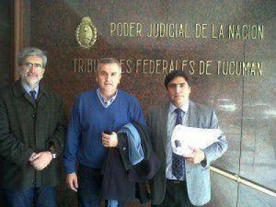 Gerardo Morales present� en Tucum�n nuevas pruebas contra Milani por el caso del soldado Ledo