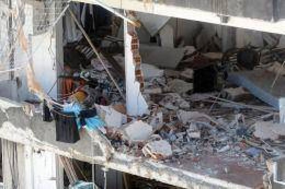 Otorgan la libertad al gasista detenido por la explosi�n en Rosario