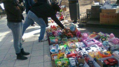 A pesar de la restricci�n judicial, los vendedores informales ganaron las calles y las plazas