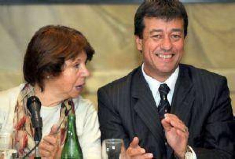 El PJ firm� un acuerdo con cuatro partidos