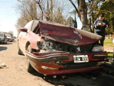 Cu�druple choque en Av. Irigoyen y Pellegrini 