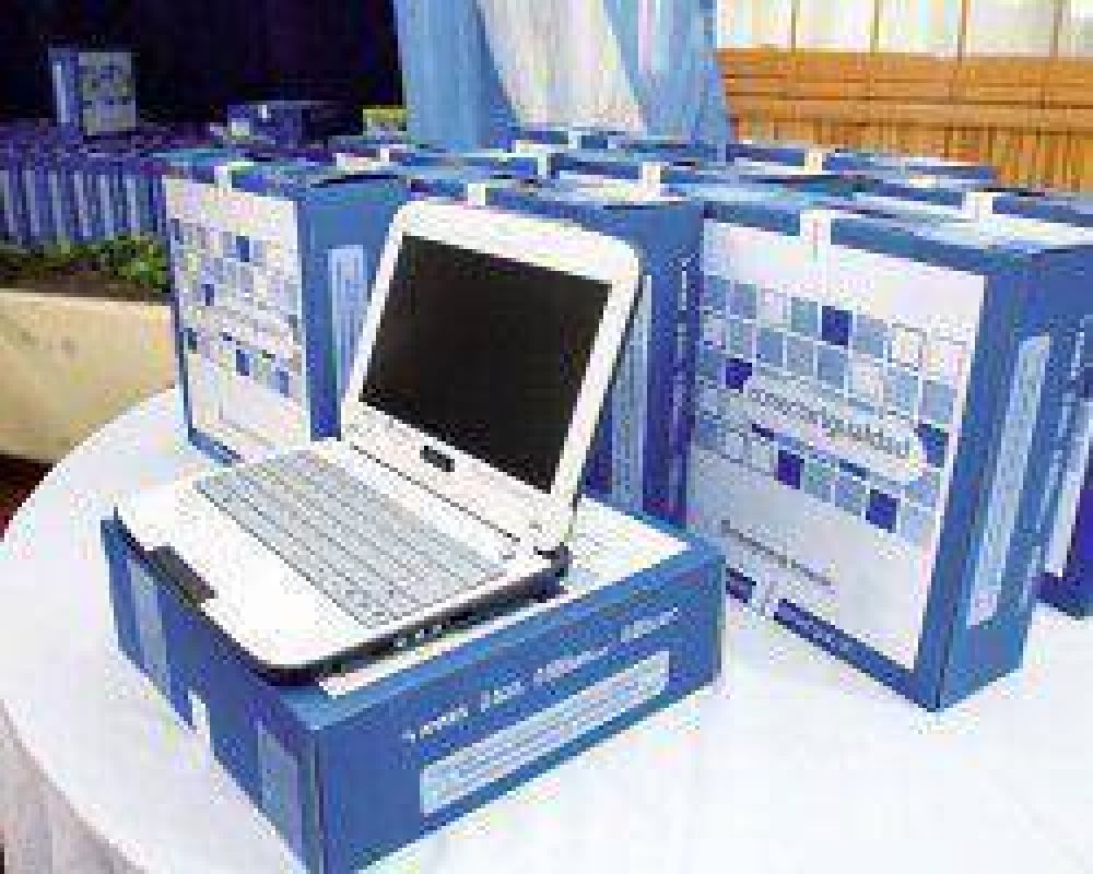 En promedio, hay 3 netbooks por curso, el resto est�n rotas o bloqueadas