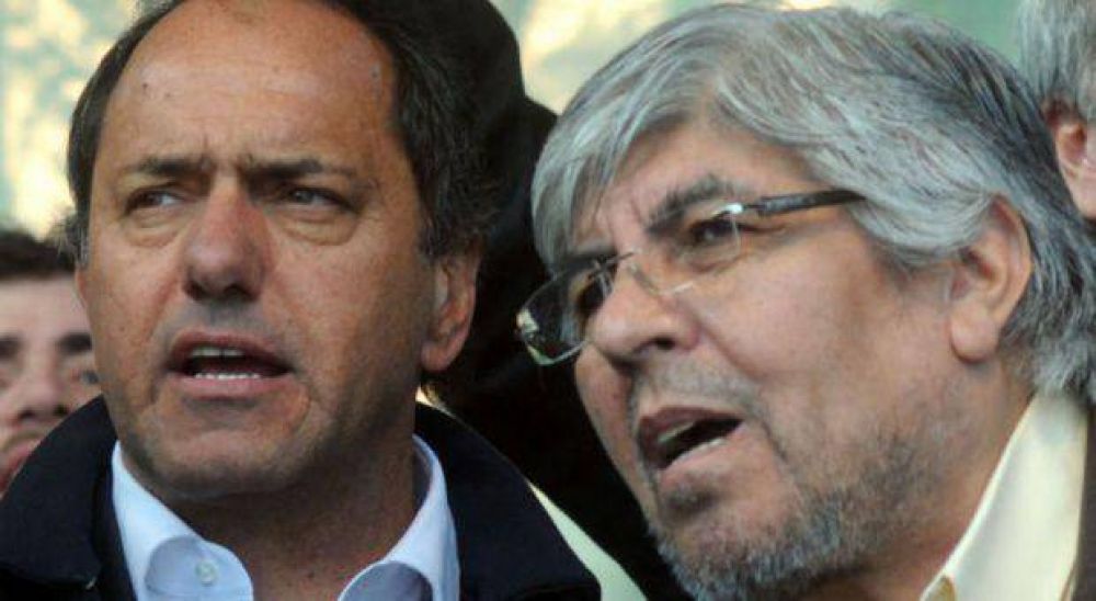 Moyano calific� de 'hip�crita' a Scioli por su repentina posici�n pro-internas