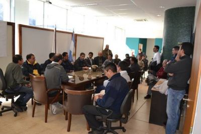 El ministro de Seguridad dialog� con los jefes policiales en Terrazas del Portezuelo