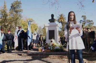 Se realiz� el homenaje al Gral. San Mart�n