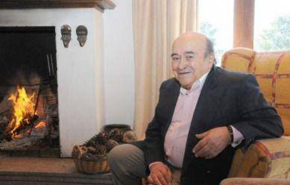 Pasa por el div�n: Juan Mario Pedersoli