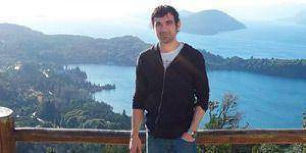 Disertaci�n sobre energ�a nuclear, por parte de Esteban Pellegrino