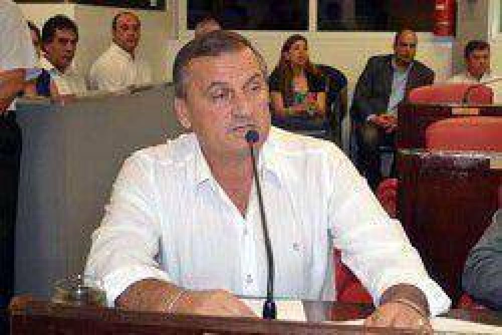 Endeudamiento: Barbetti dijo que si Capitanich fuera un l�der "bajar�a l�nea" a los concejales