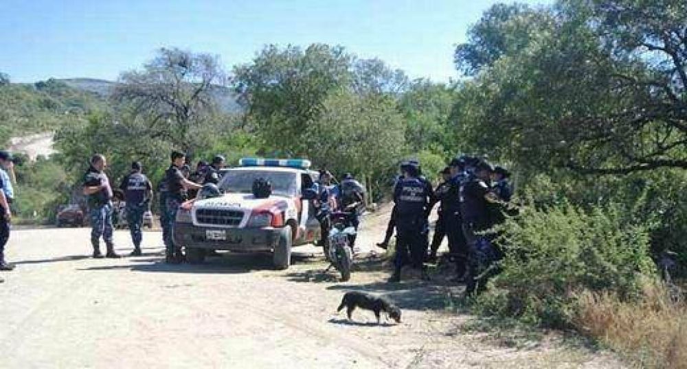 Campesinos denuncian que la Polic�a destruy� sus viviendas