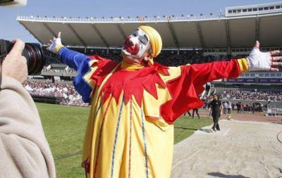 M�s de 40 mil personas, en el Kempes en fiesta de los ni�os