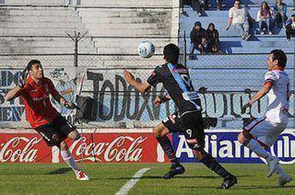 Gimnasia de Jujuy se sac� la mufa y volvi� al triunfo frente a Hurac�n