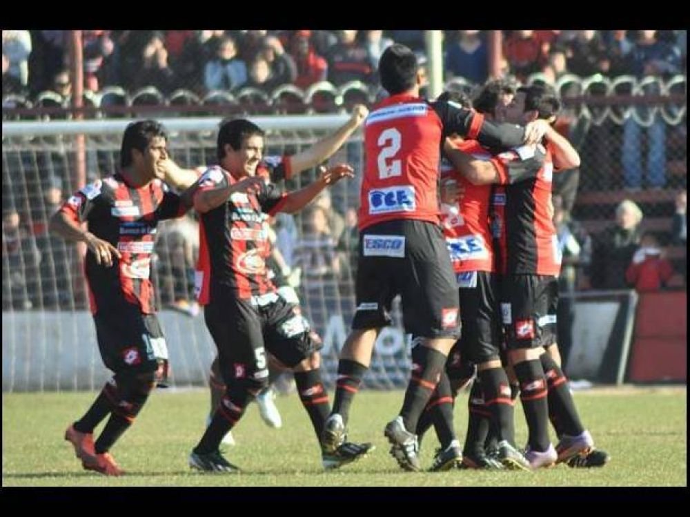 Patronato derrot� por 2 a 0 a Douglas Haig en Pergamino