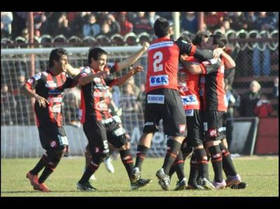 Patronato derrot� por 2 a 0 a Douglas Haig en Pergamino
