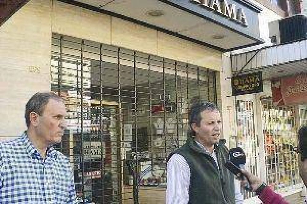 En violento robo a comerciante se llevaron dinero y oro por $1.300.000