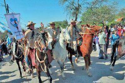 Zamora particip� de la cabalgata en homenaje a Jos� de San Mart�n