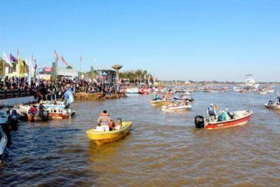 M�s de 500 equipos disputaron el trofeo de la 50� Pesca del Dorado