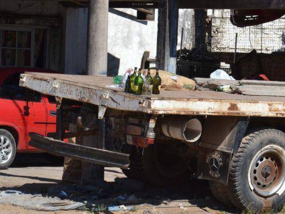 Batalla campal entre seguidores y polic�as: hombre perdi� un ojo