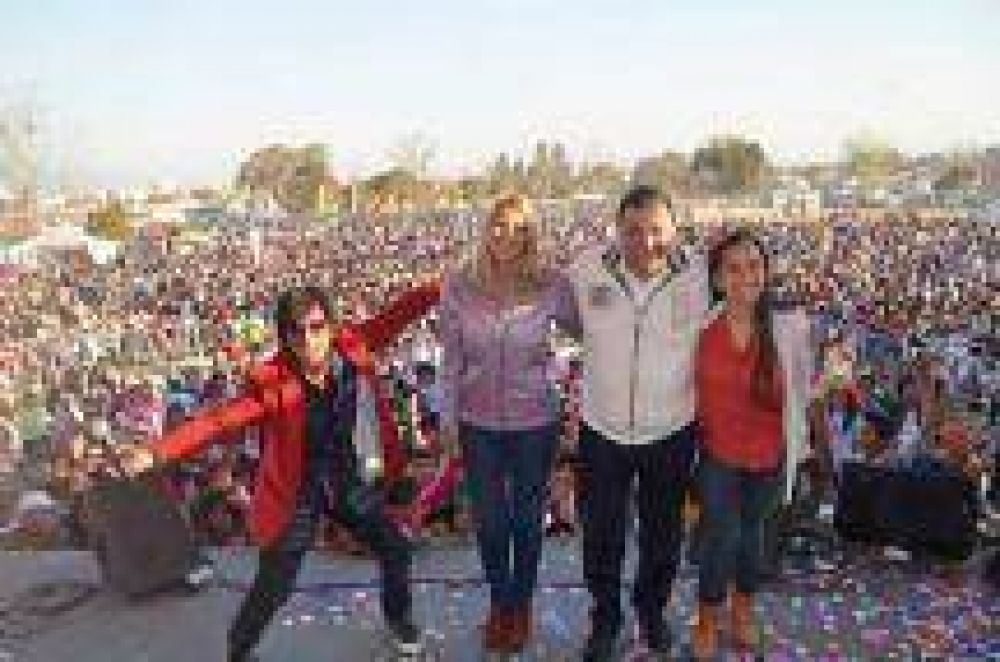 Miguel Isa : �Estamos muy orgullosos que este festival crezca a�o a a�o y es realmente conmovedor ver las caras de alegr�a de todos los ni�os�