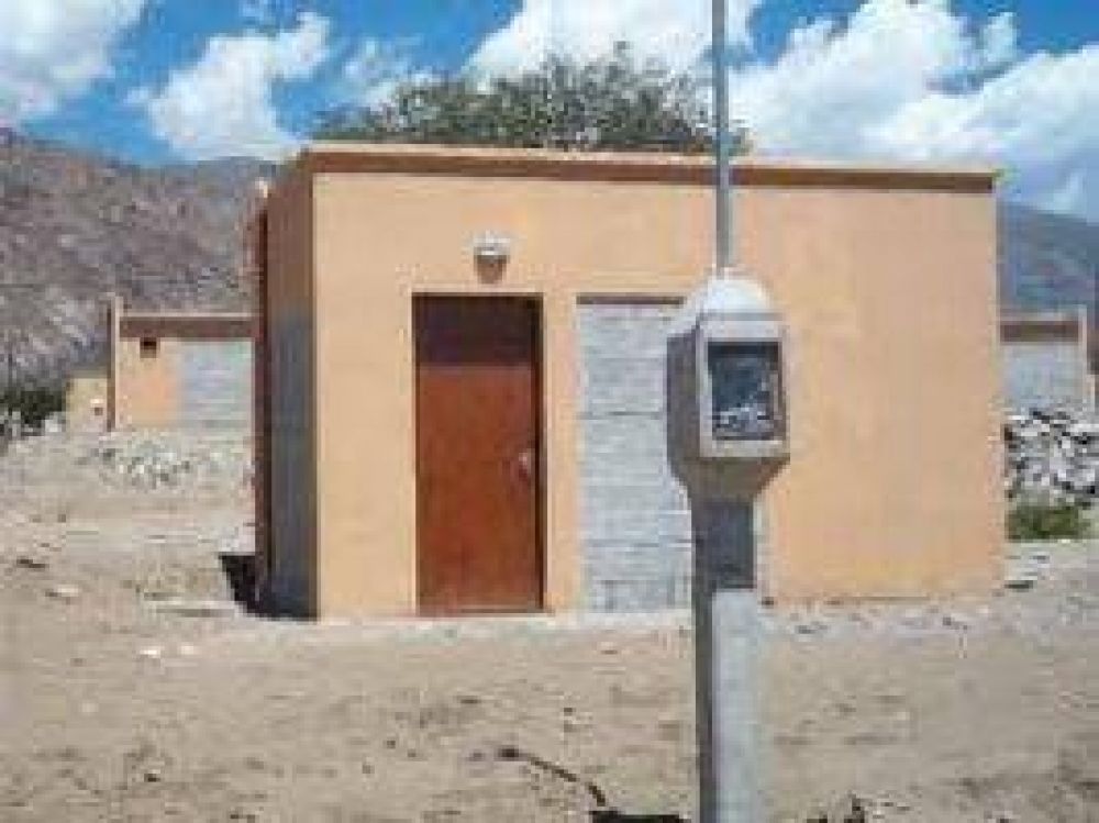 Techo propio entre las principales demandas de los salte�os