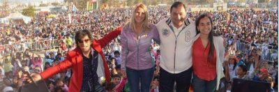 40.000 ni�os festejaron el dia del ni�o en el festival que realizaron gobierno Provincial y Municipal.