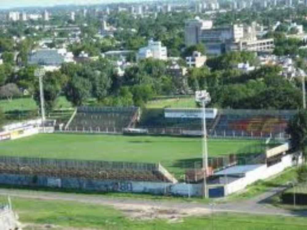 Central C�rdoba recibe a las estrellas del f�tbol en el "Partido de la Solidaridad"