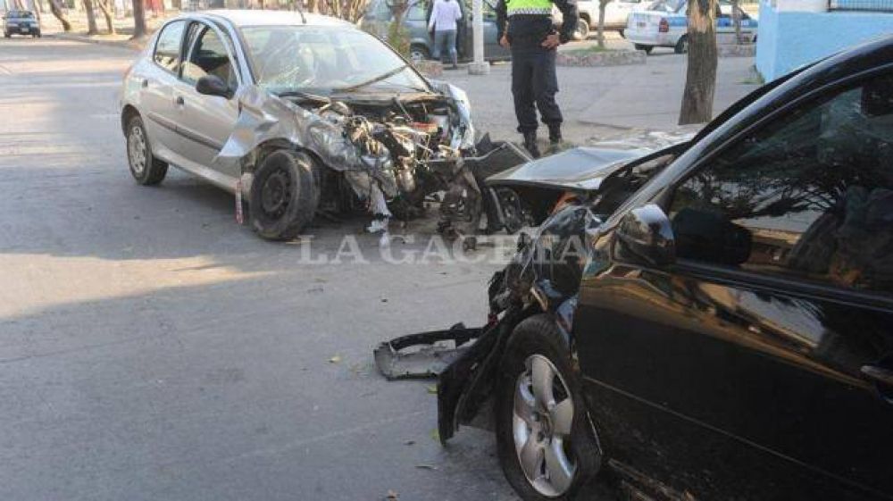 Triple choque en Belgrano y Federico Helguera