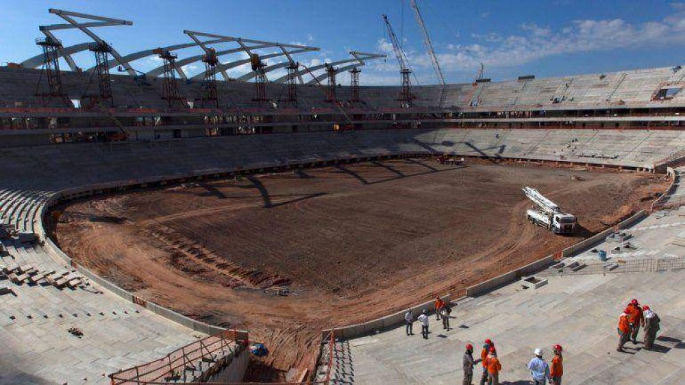 Brasil: la FIFA llega a para supervisar los estadios
