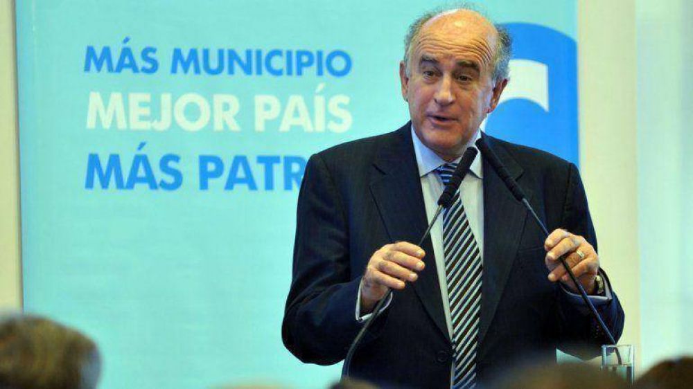 El Gobierno dice que el viaje de Cristina a Seychelles fue una "escala t�cnica" que dur� 13 horas