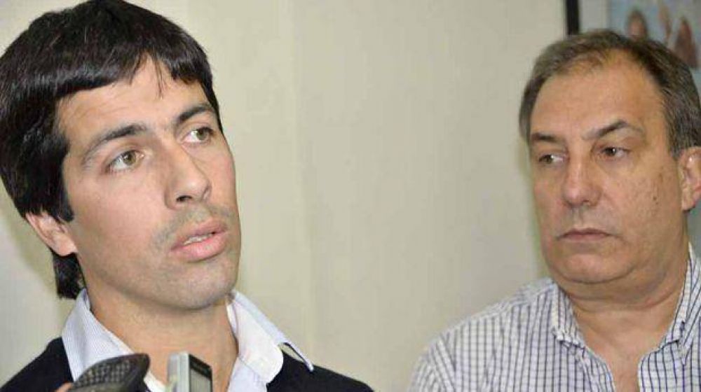 Cufr� explica en la Legislatura la renegociaci�n petrolera