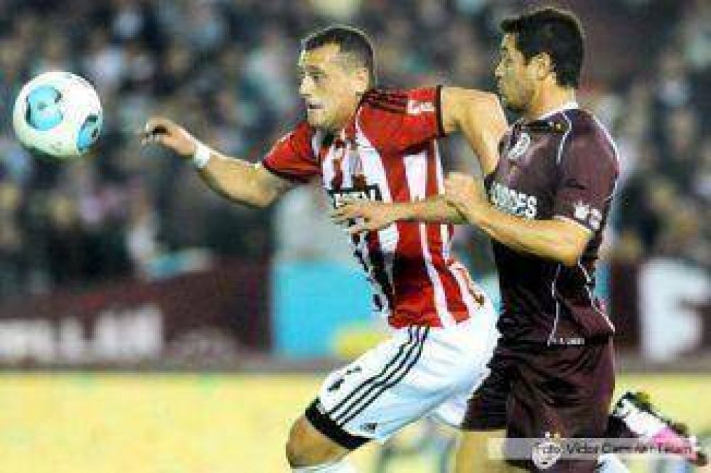 Lan�s y Estudiantes no se sacaron ventajas en el cierre de la tercera fecha
