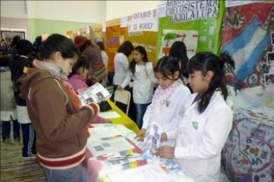 Esquel: sede de la Feria de Educaci�n, Ciencia, Arte y Tecnolog�a