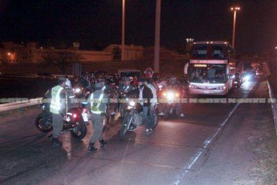 Otro regreso complicado: nuevo accidente en el puente con m�s de dos horas de demora