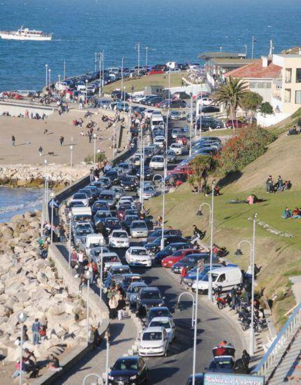 Cerca de 90.000 turistas visitaron Mar del Plata durante este fin de semana largo