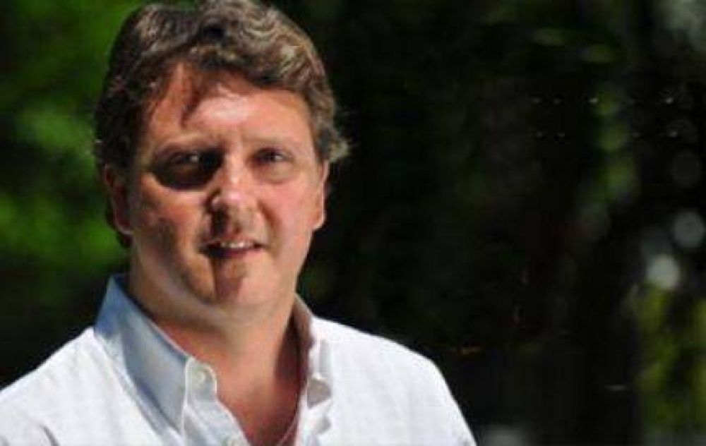 Foro de Profesionales pide que Fernando Rizzi sea el Defensor Oficial �Lo dejar� Pulti?