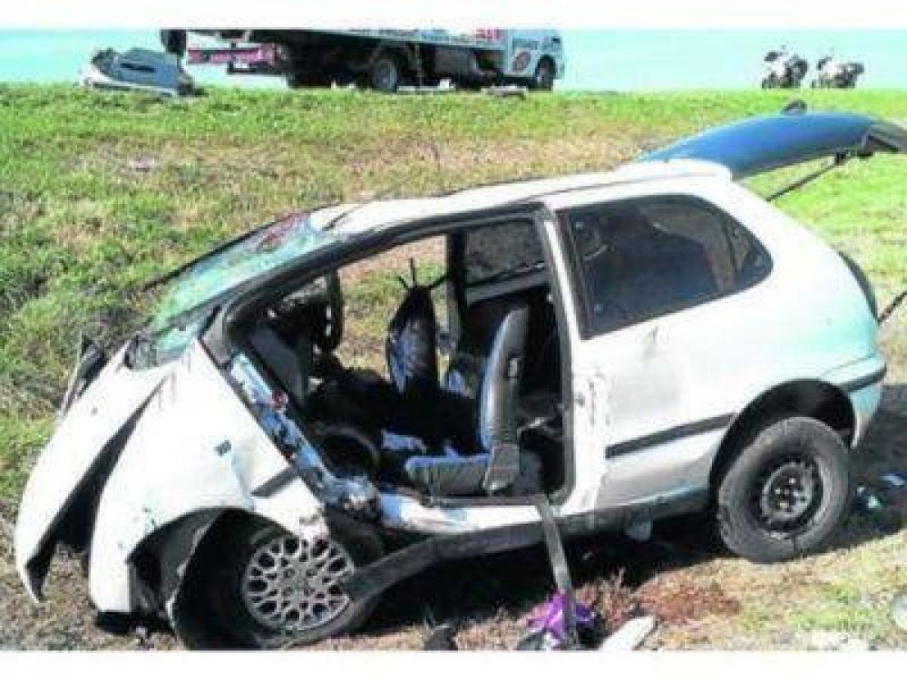 VUELCO FATAL EN LA AUTOV�A 2