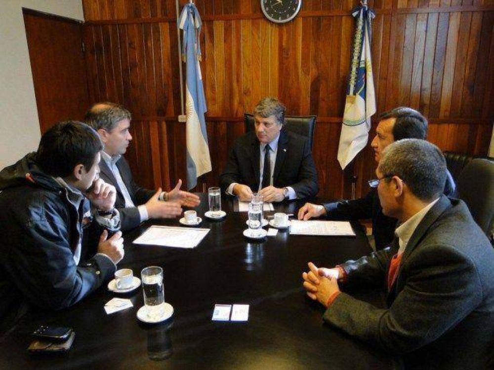 Capacitan a mineros