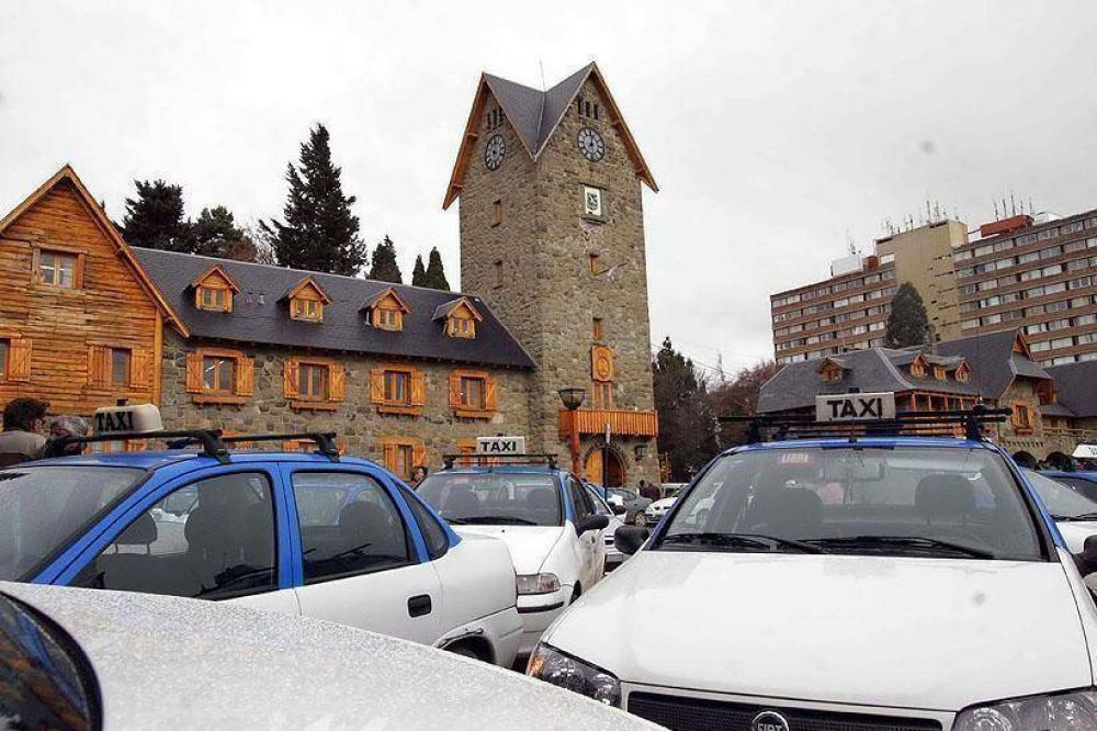 El monitoreo de taxis sigue en espera