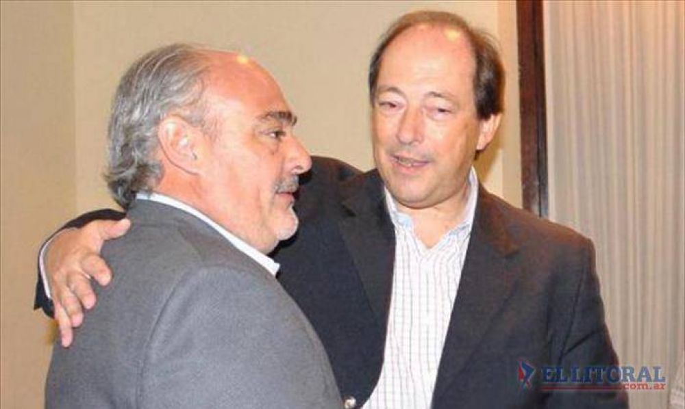 Llega Sanz para respaldar a Colombi y radicales desalientan el voto a Nito